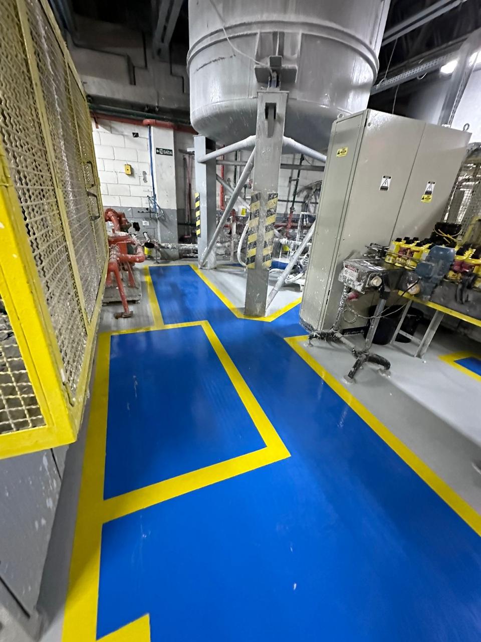 Resultado da aplicação de piso epóxi industrial na Saint-Gobain