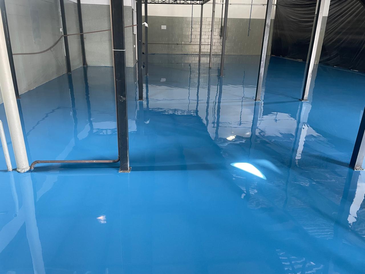 Tratamento de piso em corredor de indústria mecânica em Limeira
